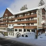 Hirschen Hotel 4*