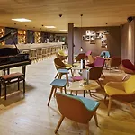Hirschen Hotel 4*