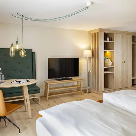Otel Hirschen 4*