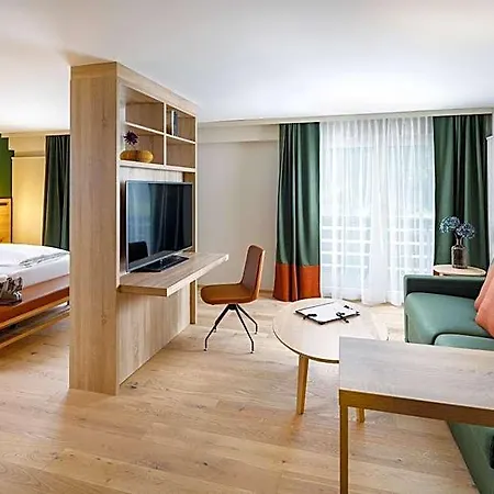 Hirschen 4*