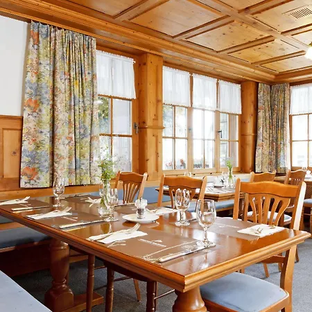 Hotell Hirschen 4*