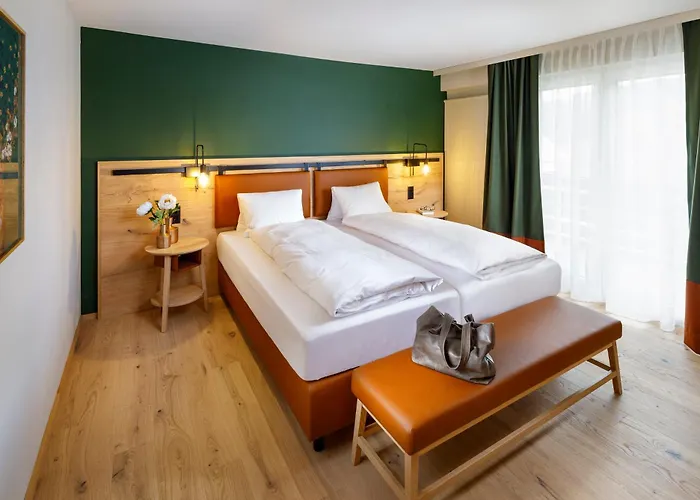 Hirschen Hotel 4*