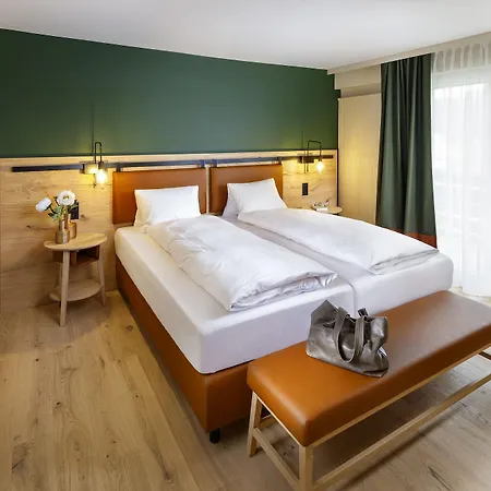 Hirschen Szálloda 4*
